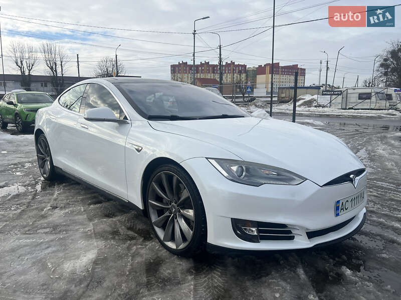 Ліфтбек Tesla Model S 2013 в Луцьку