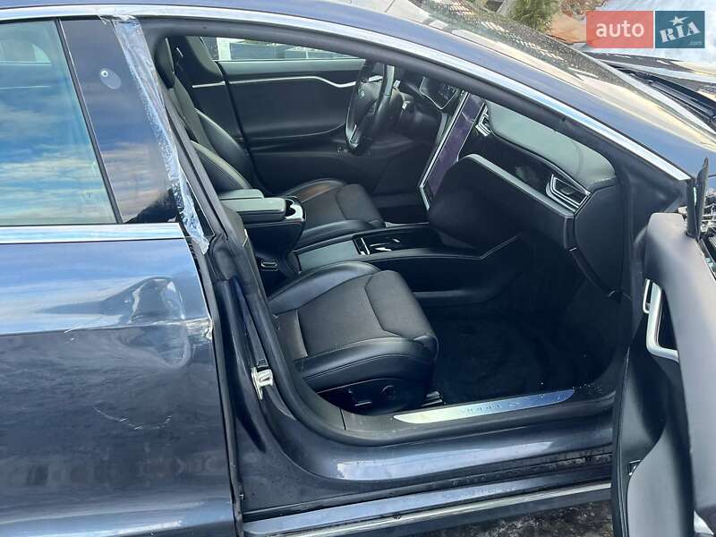 Лифтбек Tesla Model S 2017 в Луцке фото 25 Лифтбек Tesla Model S 2017 в Луцке