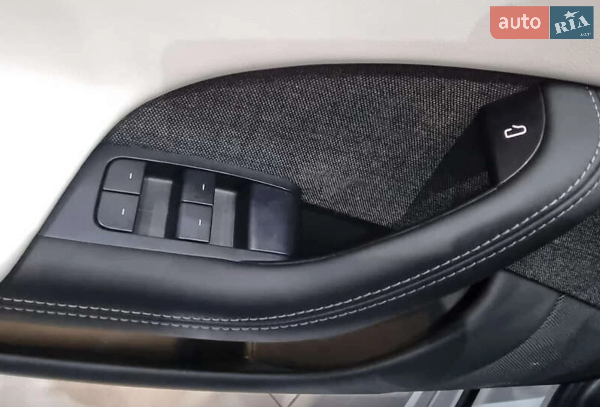 2021 Tesla Model S - мініатюра 12