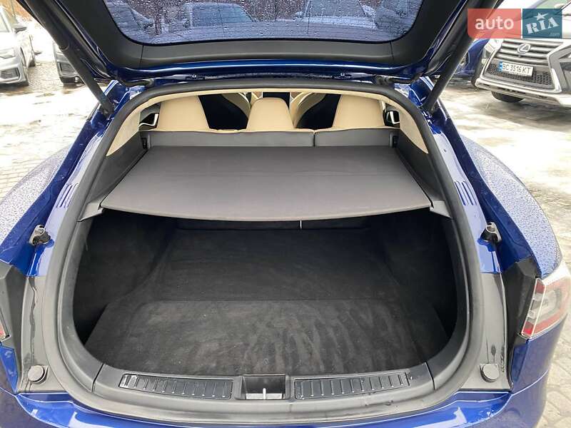 Лифтбек Tesla Model S 2017 в Львове фото 22 Лифтбек Tesla Model S 2017 в Львове