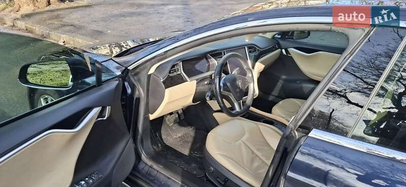 Лифтбек Tesla Model S 2013 в Одессе