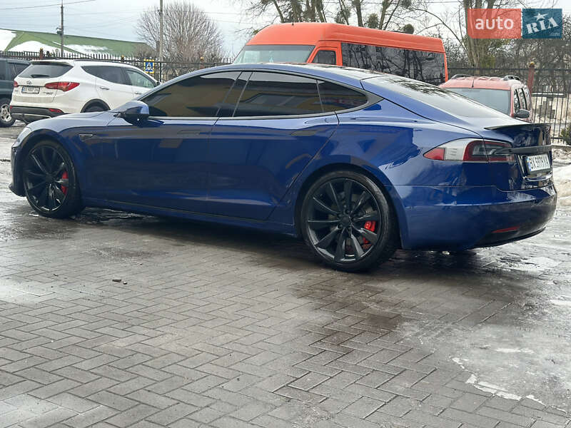 Ліфтбек Tesla Model S 2016 в Славуті фото 6 Ліфтбек Tesla Model S 2016 в Славуті