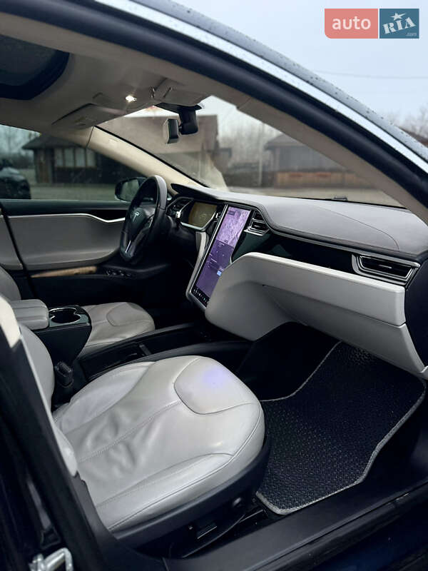 Лифтбек Tesla Model S 2013 в Коломые фото 15 Лифтбек Tesla Model S 2013 в Коломые