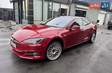Ліфтбек Tesla Model S 2013 в Києві