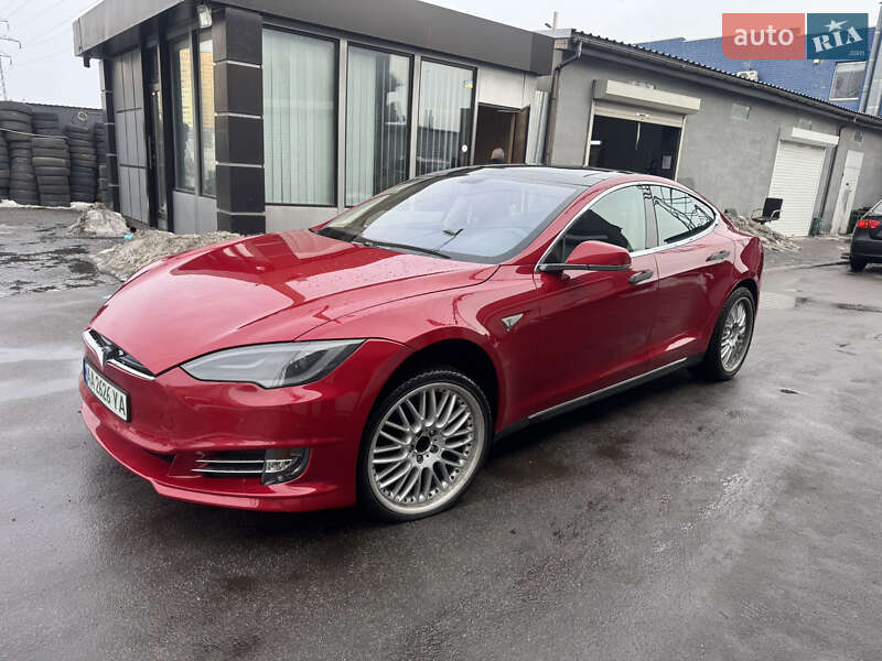 Лифтбек Tesla Model S 2013 в Киеве фото Лифтбек Tesla Model S 2013 в Киеве