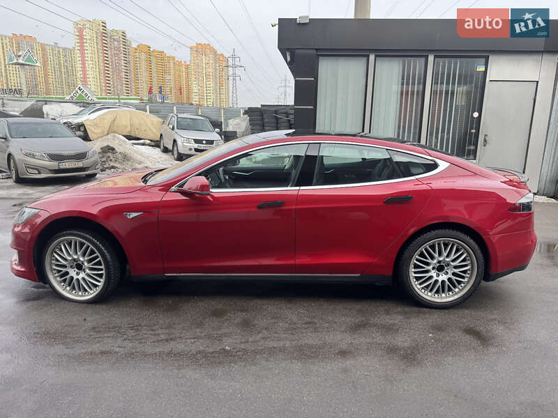 Лифтбек Tesla Model S 2013 в Киеве фото 8 Лифтбек Tesla Model S 2013 в Киеве