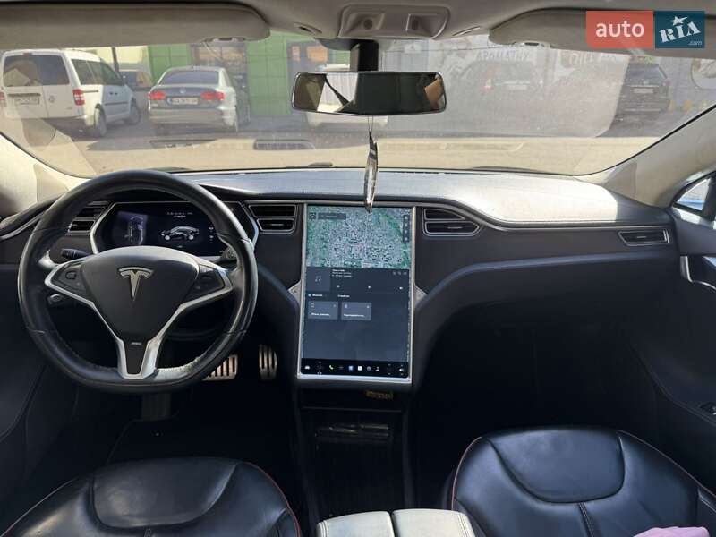 Ліфтбек Tesla Model S 2014 в Ромнах фото 10 Ліфтбек Tesla Model S 2014 в Ромнах