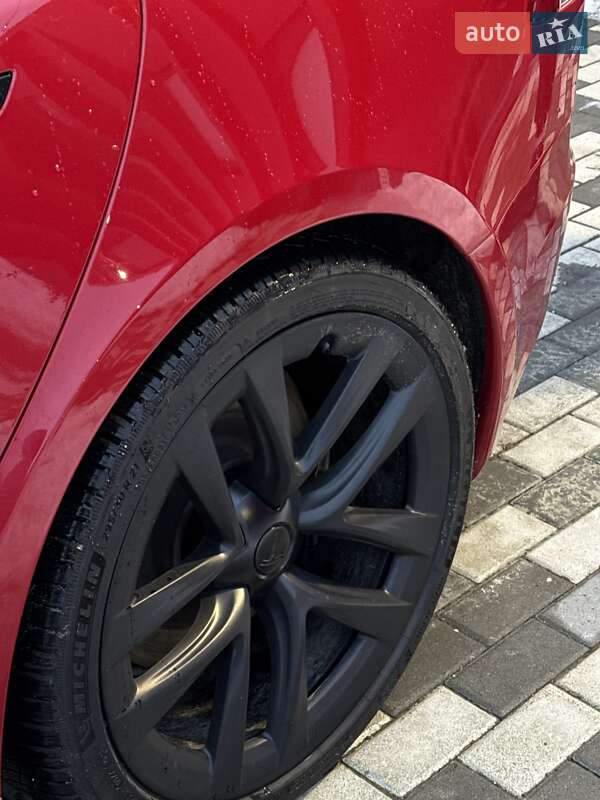 Ліфтбек Tesla Model S 2021 в Львові