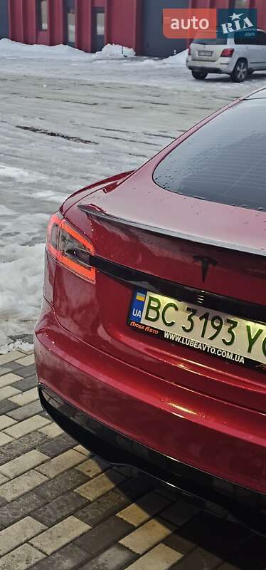 Ліфтбек Tesla Model S 2021 в Львові