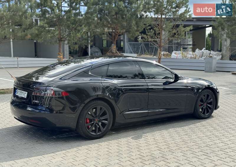 Лифтбек Tesla Model S 2018 в Ровно фото 14 Лифтбек Tesla Model S 2018 в Ровно