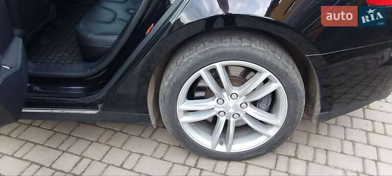 Ліфтбек Tesla Model S 2014 в Львові фото 15 Ліфтбек Tesla Model S 2014 в Львові