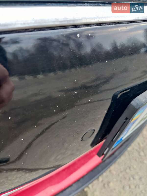 Лифтбек Tesla Model S 2016 в Запорожье фото 11 Лифтбек Tesla Model S 2016 в Запорожье