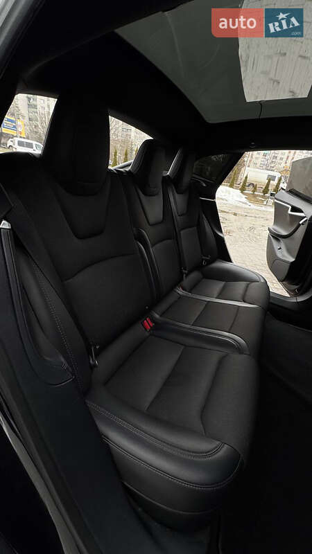 Лифтбек Tesla Model S 2017 в Трускавце фото 94 Лифтбек Tesla Model S 2017 в Трускавце