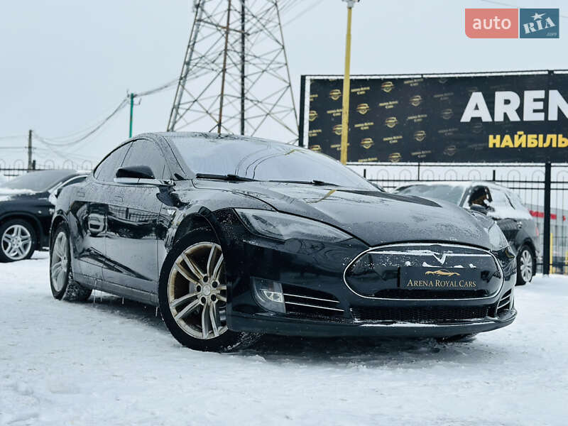 Ліфтбек Tesla Model S 2014 в Харкові