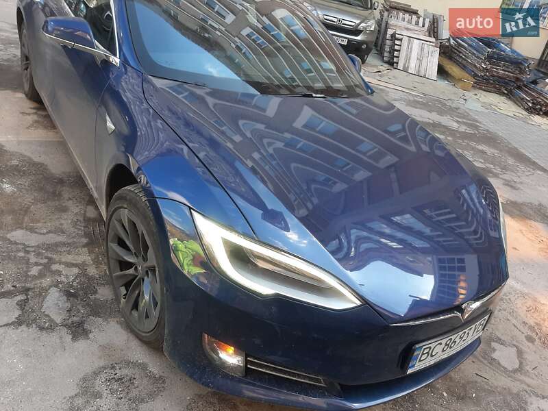 Лифтбек Tesla Model S 2020 в Львове