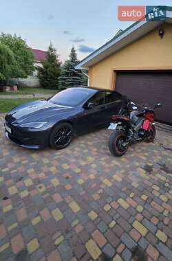 Ліфтбек Tesla Model S 2021 в Києві
