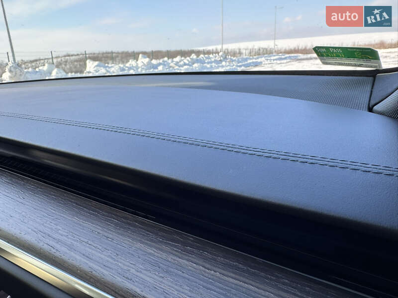 Лифтбек Tesla Model S 2021 в Ровно