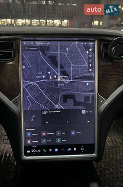Лифтбек Tesla Model S 2017 в Киеве