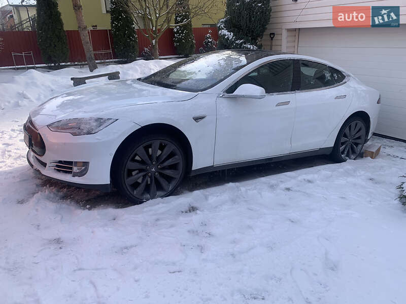 Лифтбек Tesla Model S 2014 в Ивано-Франковске фото 6 Лифтбек Tesla Model S 2014 в Ивано-Франковске