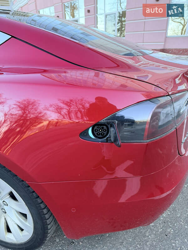 Ліфтбек Tesla Model S 2018 в Одесі
