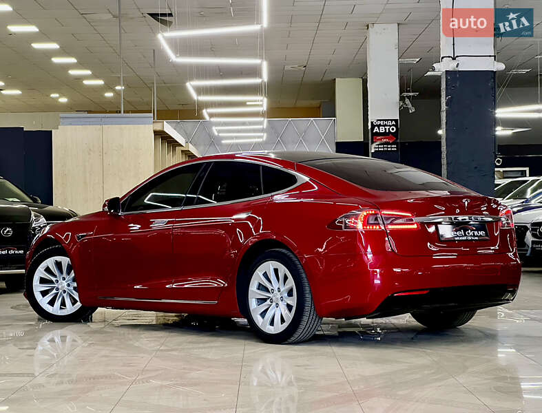 Лифтбек Tesla Model S 2019 в Николаеве фото 4 Лифтбек Tesla Model S 2019 в Николаеве