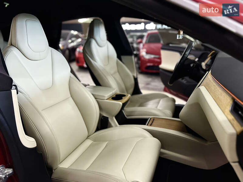 Лифтбек Tesla Model S 2019 в Николаеве фото 25 Лифтбек Tesla Model S 2019 в Николаеве