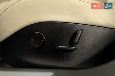 Лифтбек Tesla Model S 2019 в Николаеве