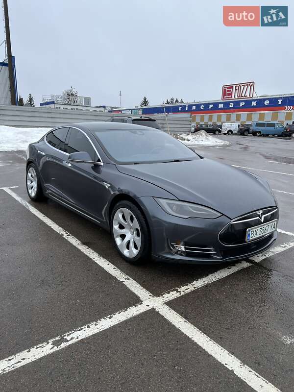 Лифтбек Tesla Model S 2014 в Ровно
