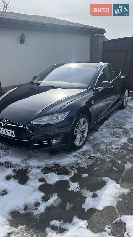 Лифтбек Tesla Model S 2014 в Одессе