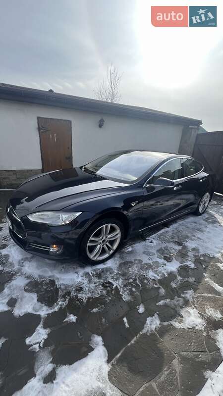 Лифтбек Tesla Model S 2014 в Одессе