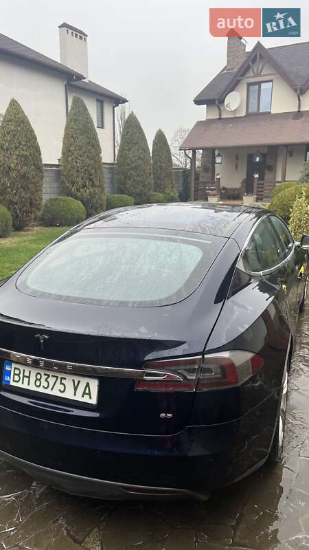 Лифтбек Tesla Model S 2014 в Одессе