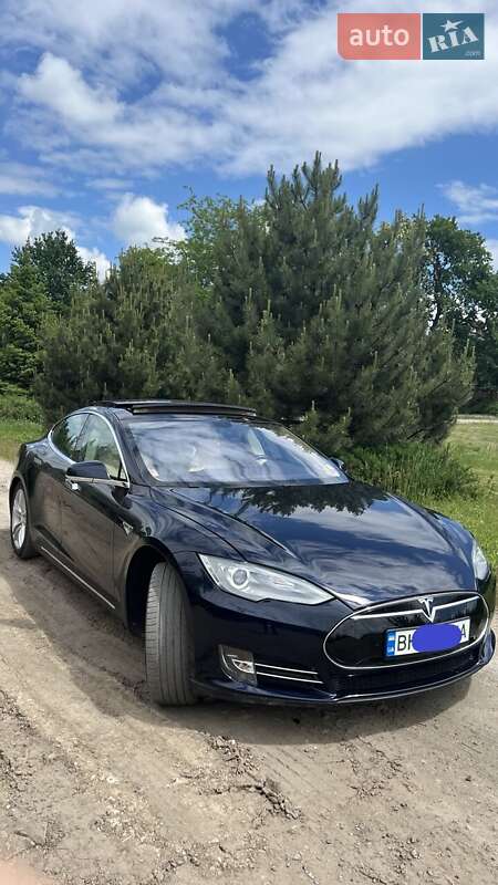Лифтбек Tesla Model S 2014 в Одессе