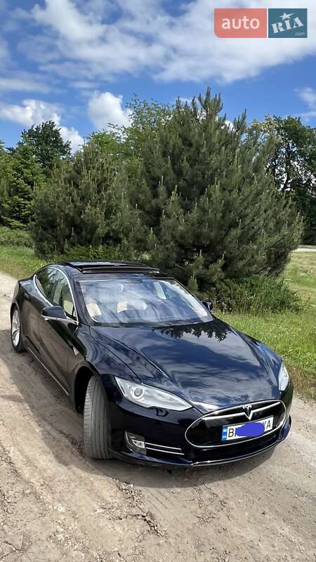 Лифтбек Tesla Model S 2014 в Одессе