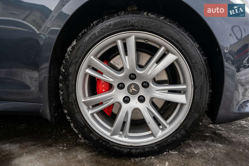 Ліфтбек Tesla Model S 2020 в Києві