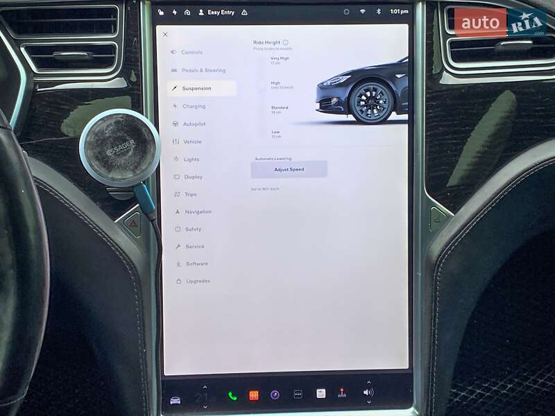 Ліфтбек Tesla Model S 2017 в Києві фото 20 Ліфтбек Tesla Model S 2017 в Києві