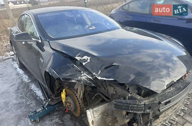 Ліфтбек Tesla Model S 2015 в Луцьку