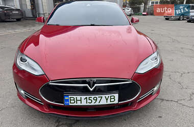 Ліфтбек Tesla Model S 2015 в Одесі