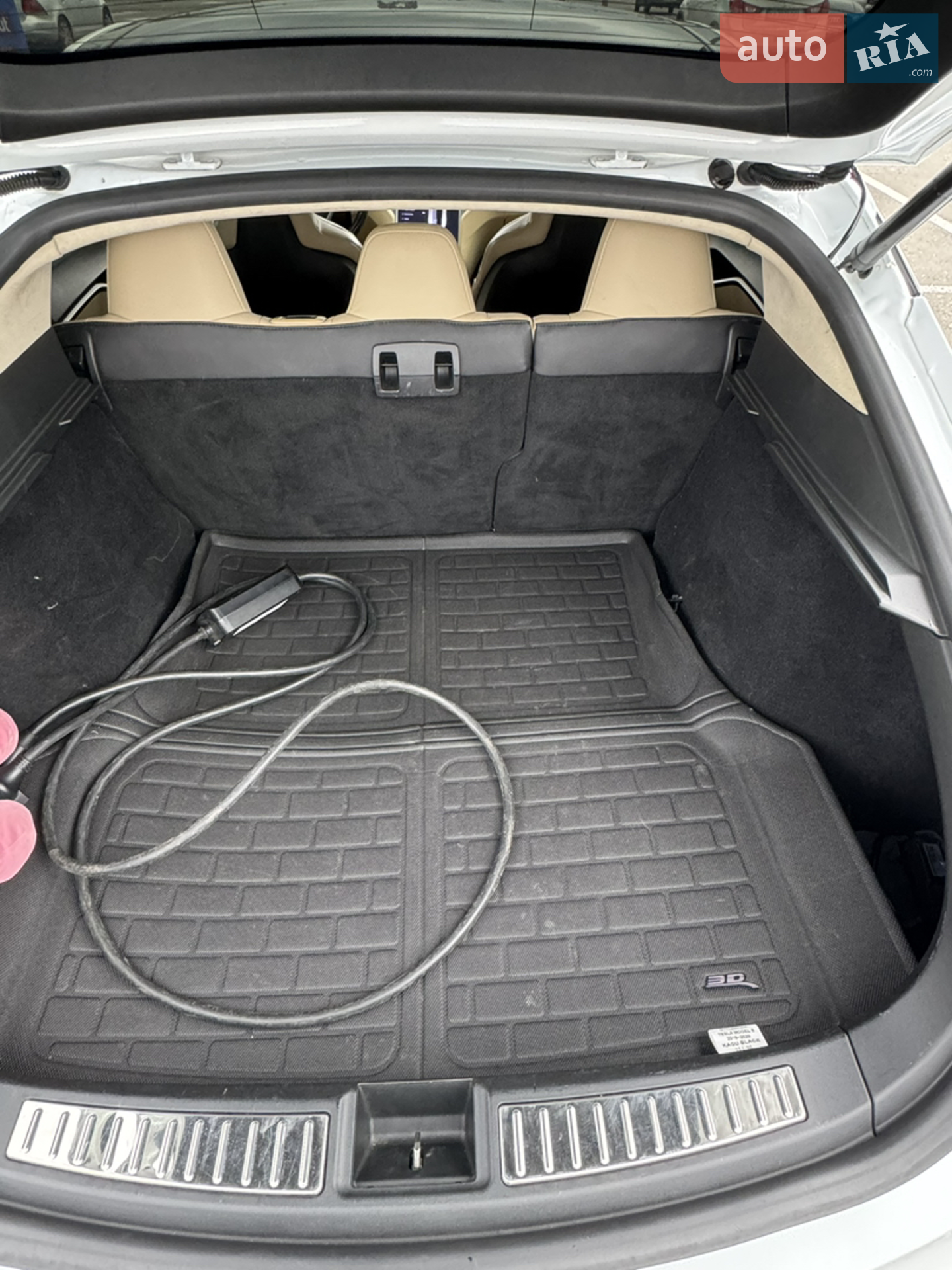 2015 Tesla Model S - мініатюра 11