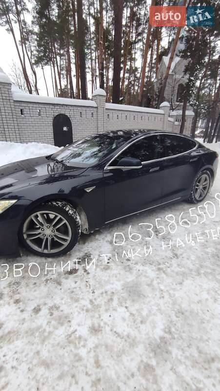 Ліфтбек Tesla Model S 2013 в Житомирі