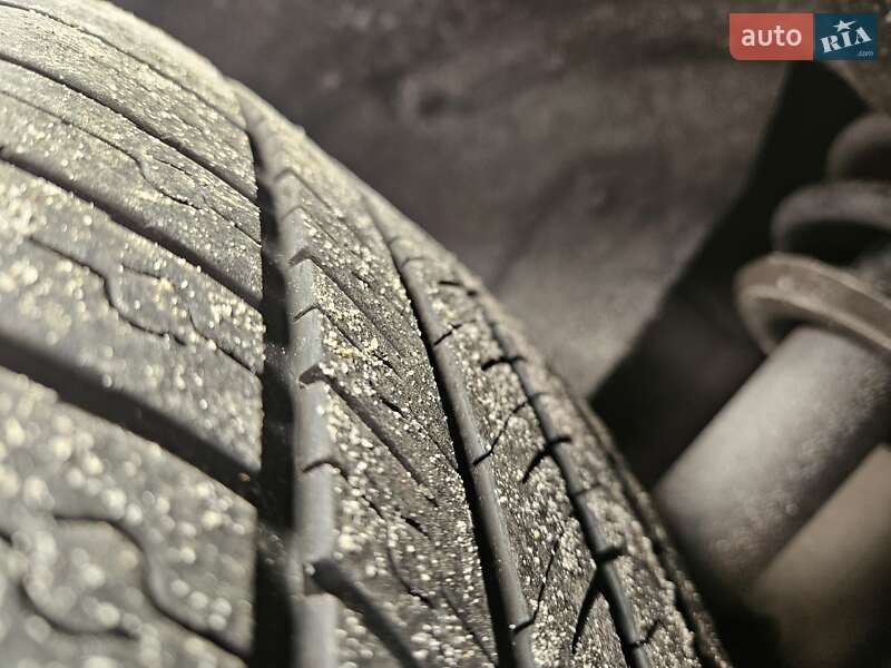 Ліфтбек Tesla Model S 2014 в Львові