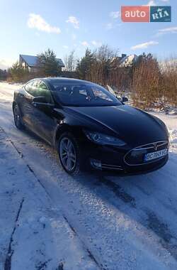 Лифтбек Tesla Model S 2013 в Львове