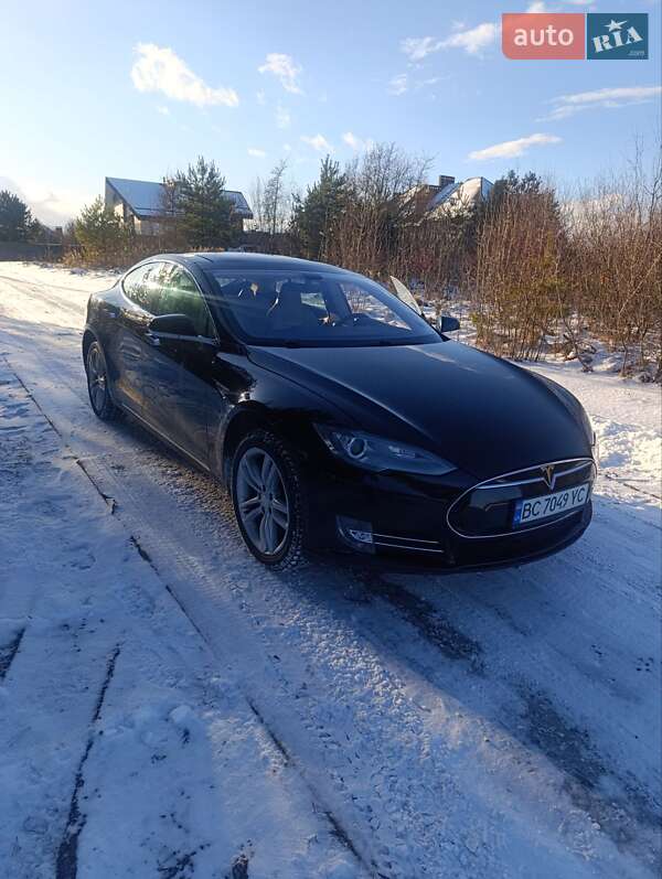 Ліфтбек Tesla Model S 2013 в Львові