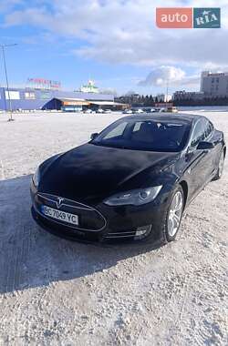 Ліфтбек Tesla Model S 2013 в Львові