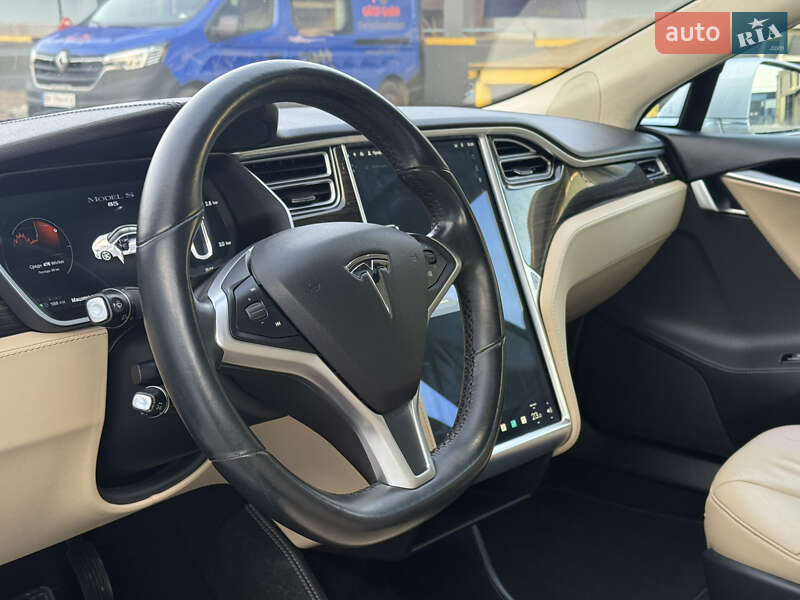 Лифтбек Tesla Model S 2014 в Ровно