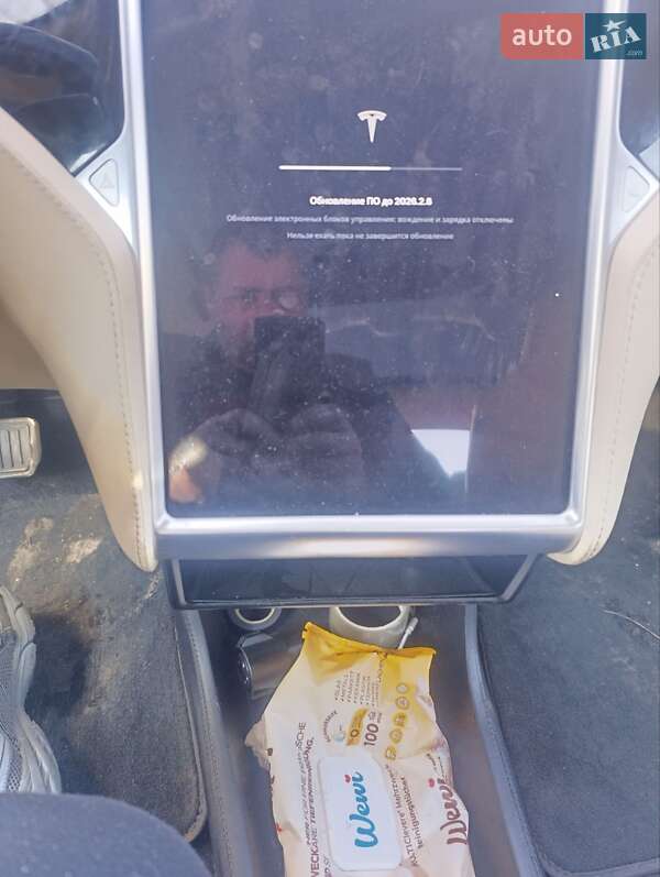 Ліфтбек Tesla Model S 2013 в Львові