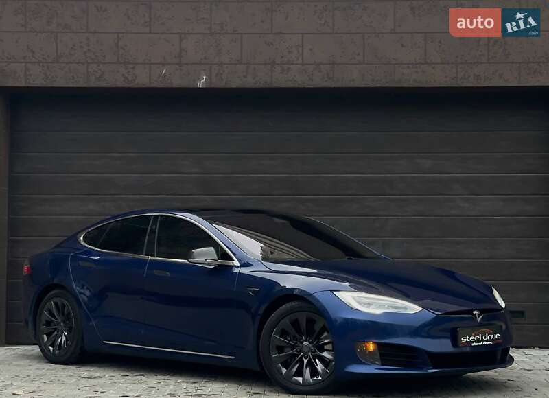 Лифтбек Tesla Model S 2017 в Николаеве фото 13 Лифтбек Tesla Model S 2017 в Николаеве