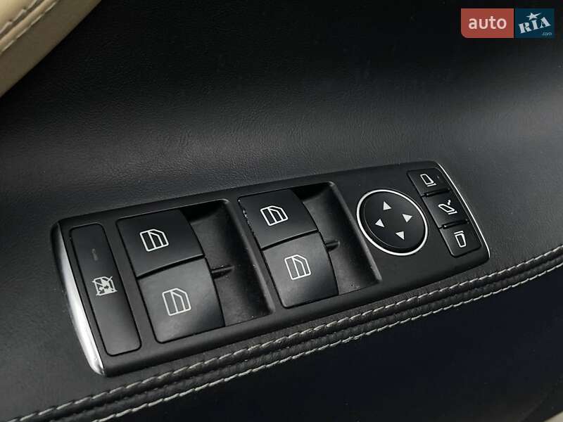 Лифтбек Tesla Model S 2017 в Николаеве фото 15 Лифтбек Tesla Model S 2017 в Николаеве