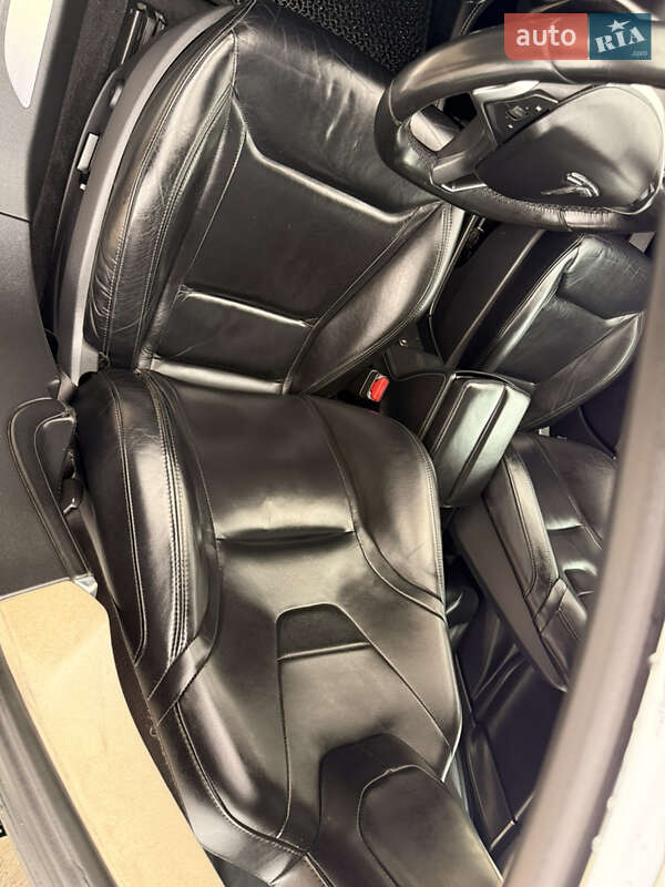 Ліфтбек Tesla Model S 2015 в Миколаєві