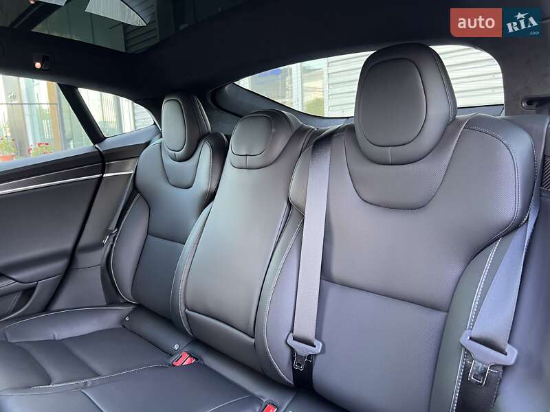 Ліфтбек Tesla Model S 2022 в Києві