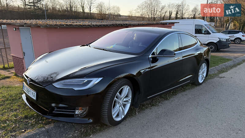 Ліфтбек Tesla Model S 2017 в Харкові